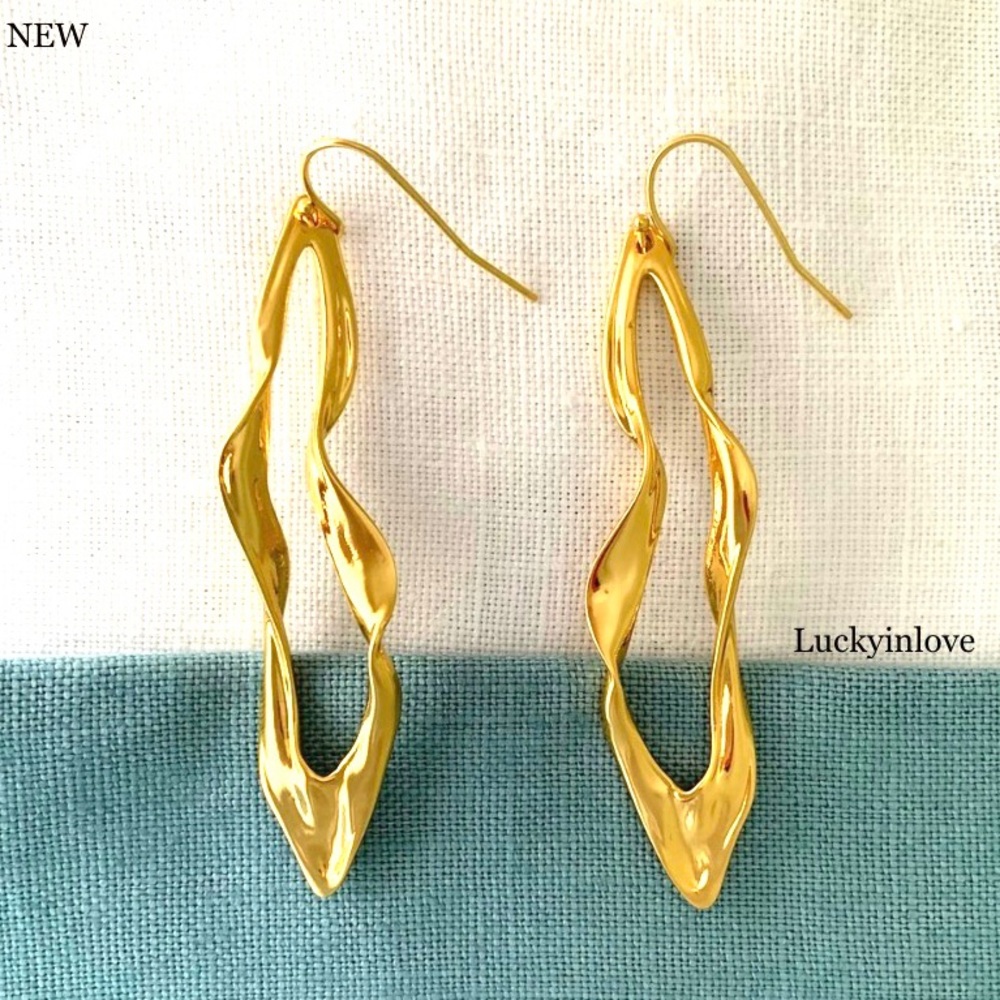 Alexis Bittar Gold Light Sculpted Linear Svelte Crumpled Hoop Wire Earrings - Picture 9 of 15